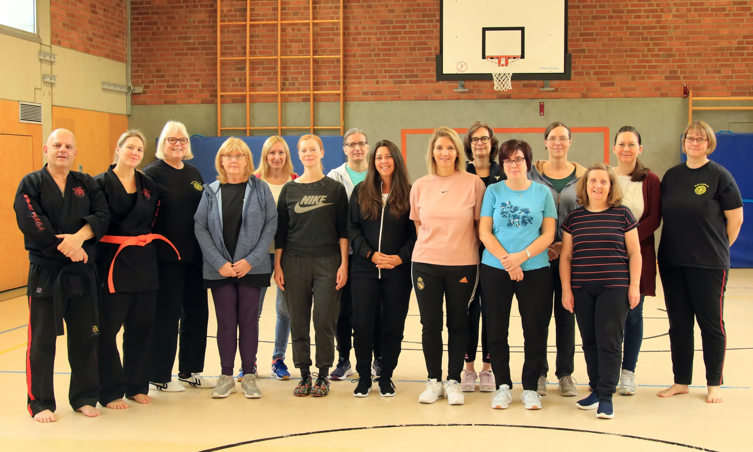 Budo Sechtem - 2 Kup-Prüfung des Jahres 2022 im Taekwondo - Gruppenfoto - Sliderbild