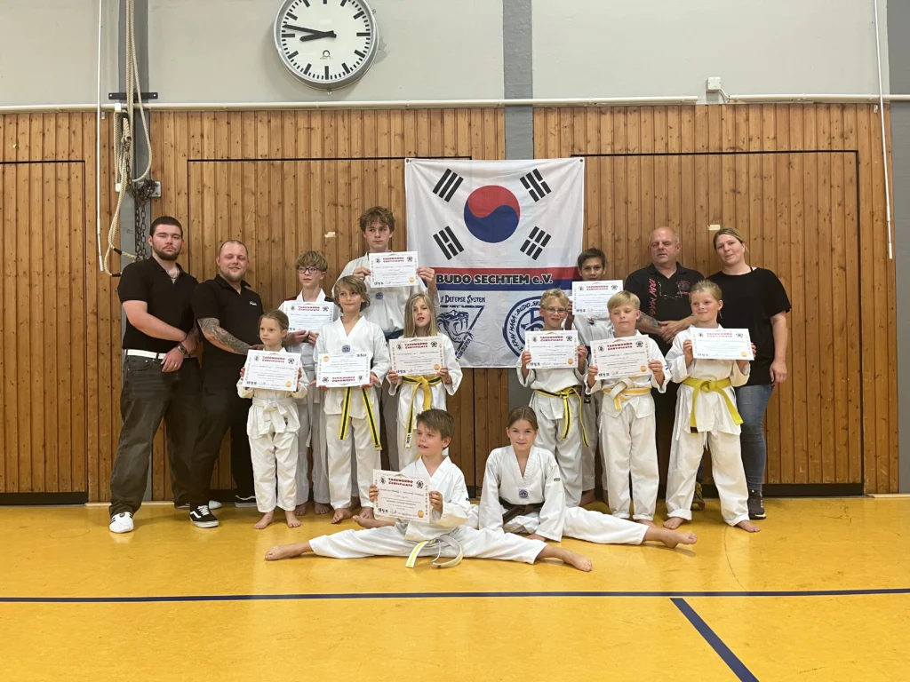 Budo Sechtem-Bornheim-Taekwondo-Prüfung-Junli 2025-Gruppenfoto